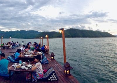 Kanchanaburi - Floating Dinner Raft
